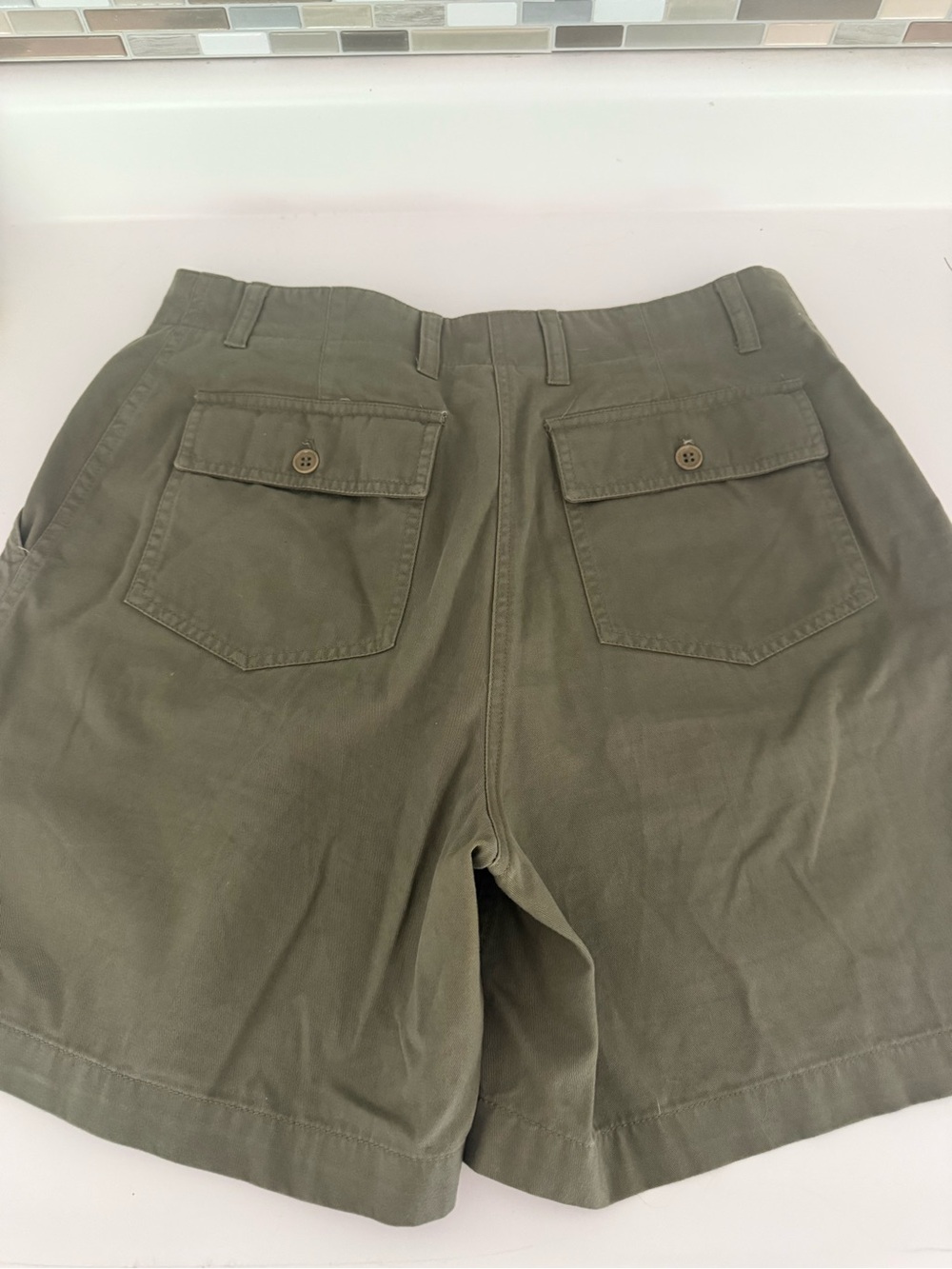 Jones New York Olive Shorts - Picture 2 of 4